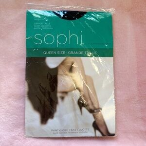 NWT Sophi Queen Size Pantyhose 160  -190 pounds